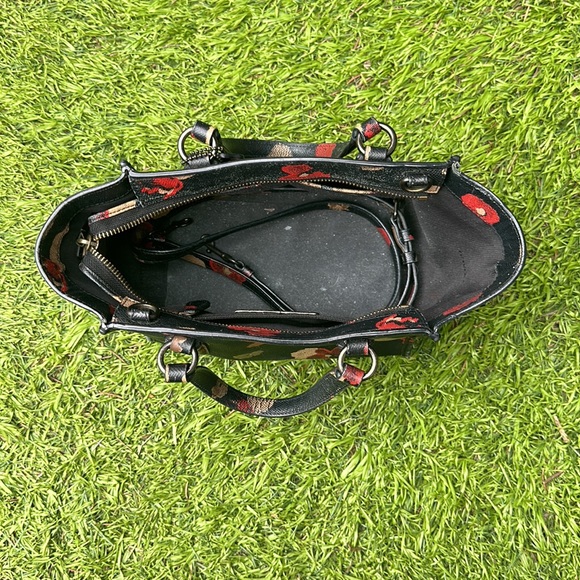 Coach Floral print crossbody tote - Picture 3 of 10